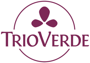 Logo TrioVerde cu un simbol floral în centrul cercului.