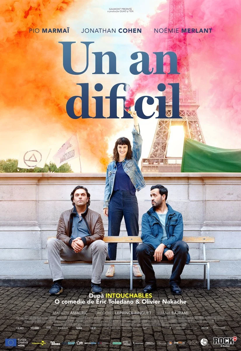 Un an dificil, film cu Pio Marmaï, Jonathan Cohen și Noémie Merlant, pe fundalul Turnului Eiffel.