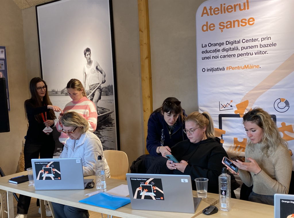 Participanți la un atelier online despre vizibilitatea turistică folosind tehnologia AI.